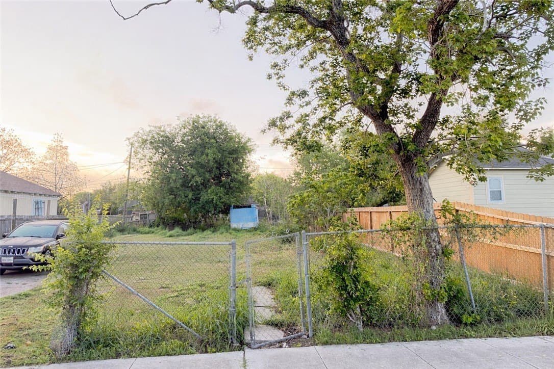 0.15 acres in Nueces County