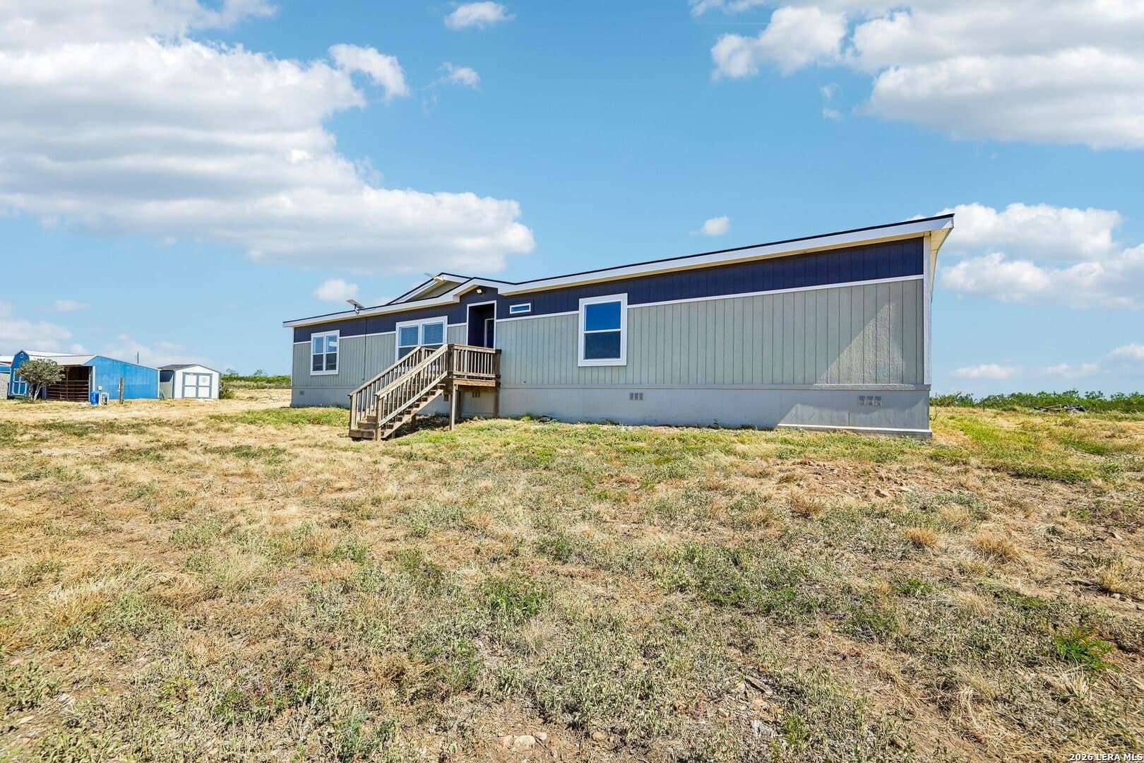 10.47 acres in Frio County