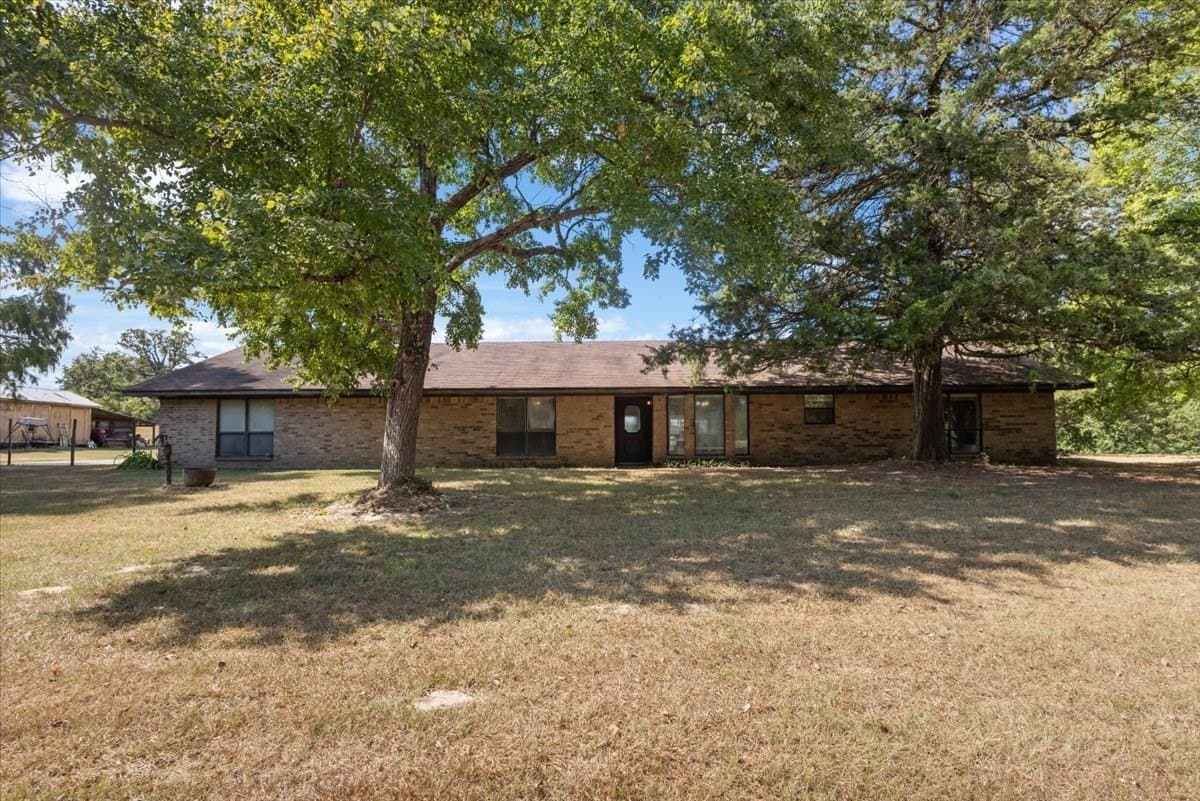 77 acres in Upshur County