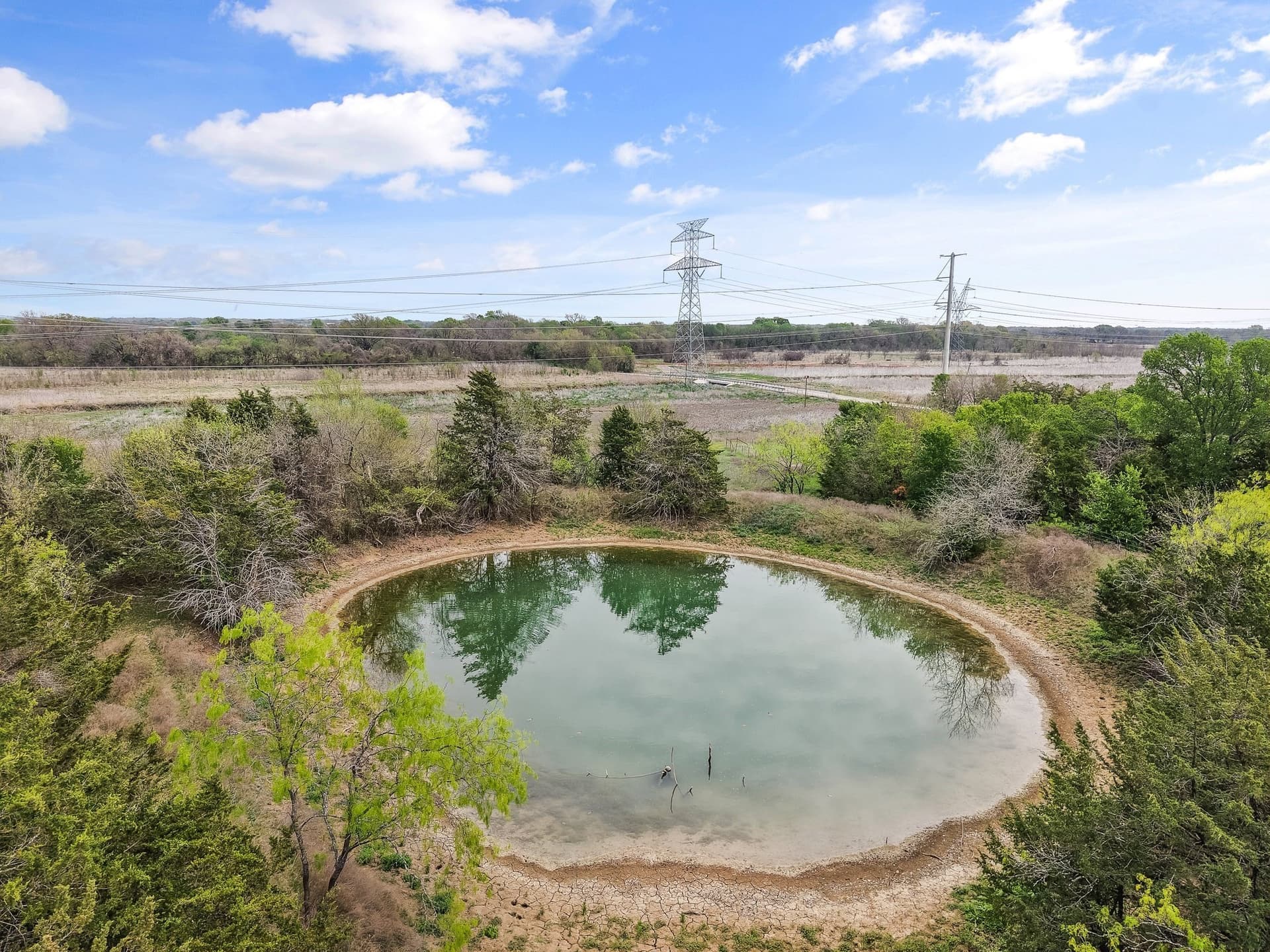 30.52 acres in Navarro County