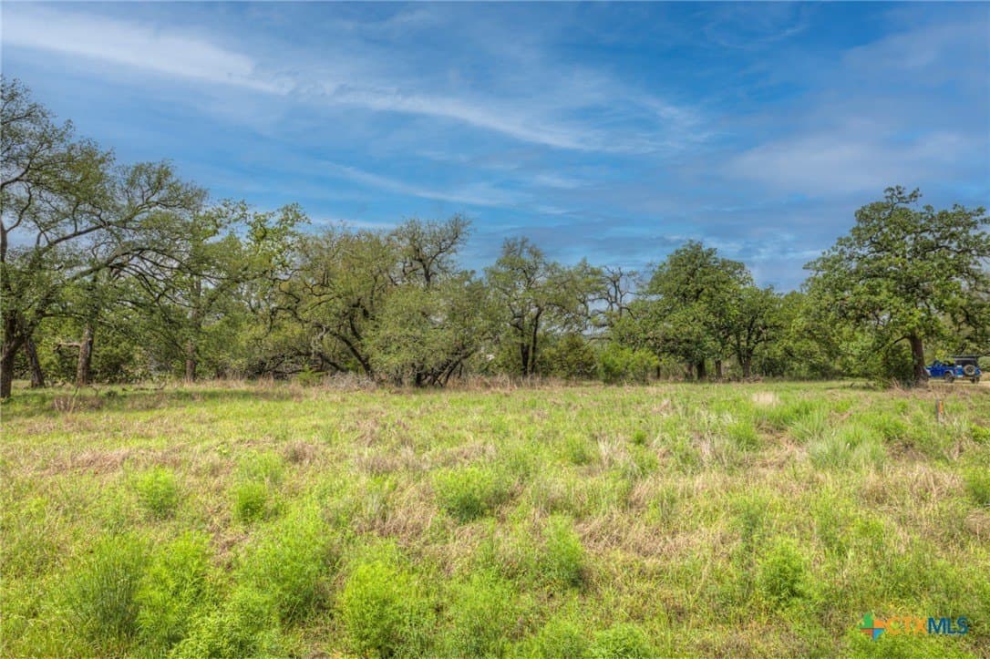 1.26 acres in Comal County