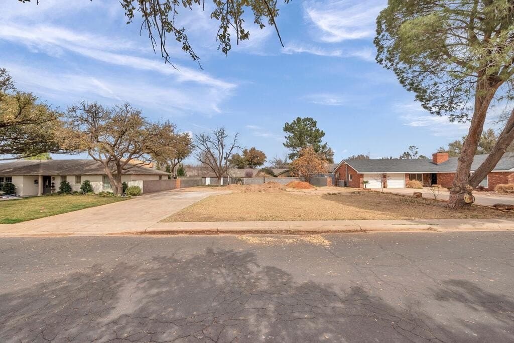 0.27 acres in Midland County