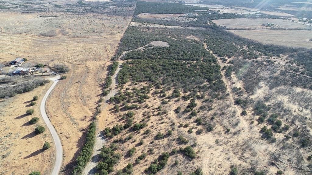 26.56 acres in Nolan County