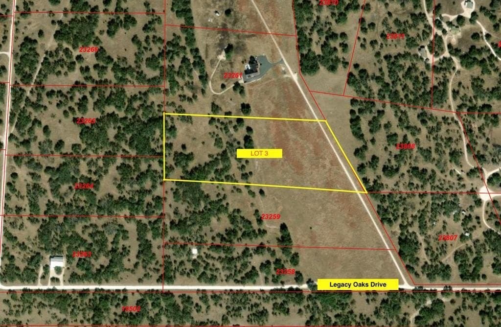 11.41 acres in Kimble County