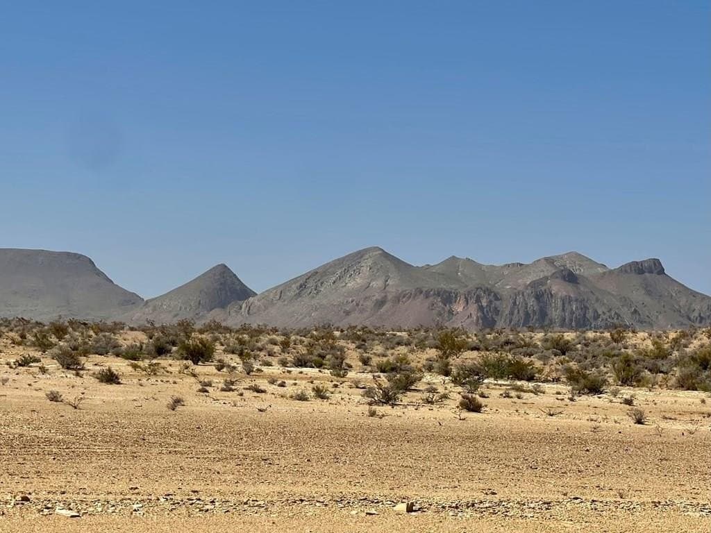 5 acres in Brewster County
