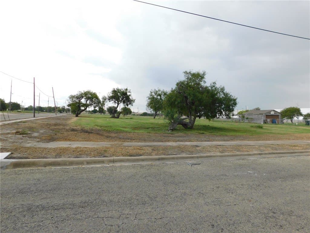 0.34 acres in Nueces County
