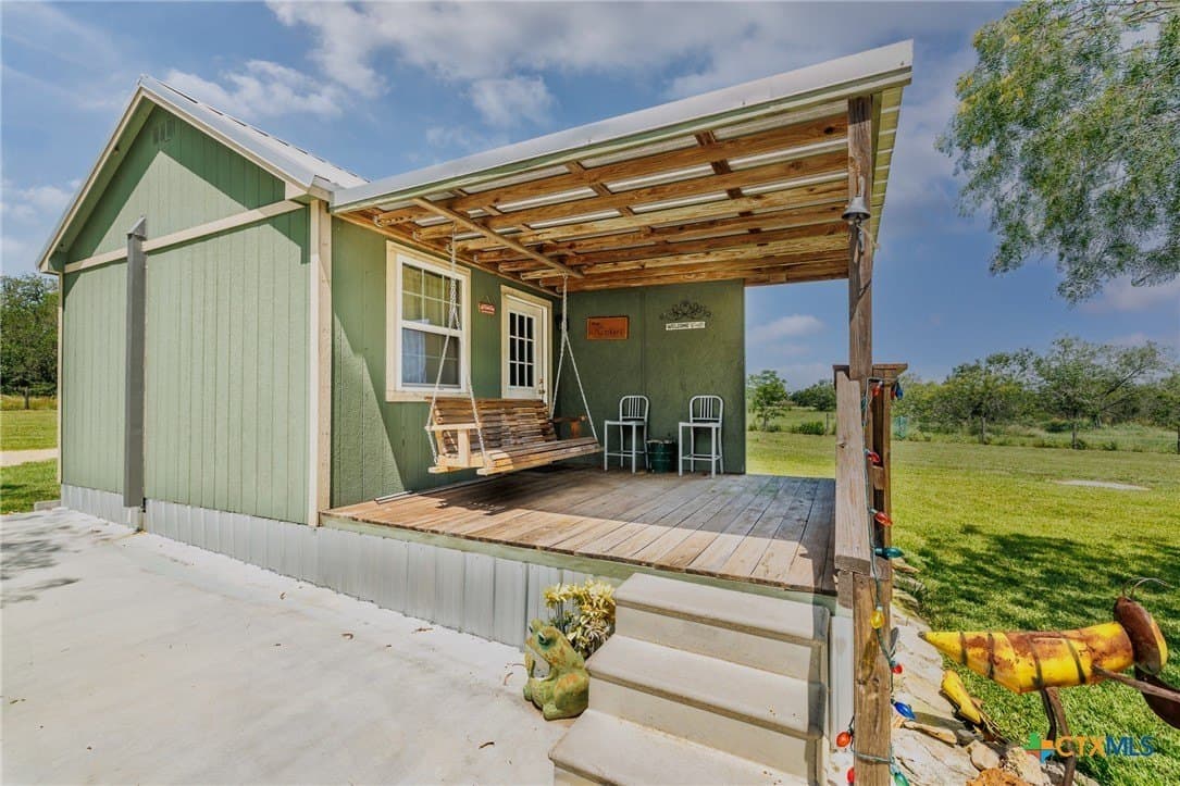11.88 acres in Gonzales County