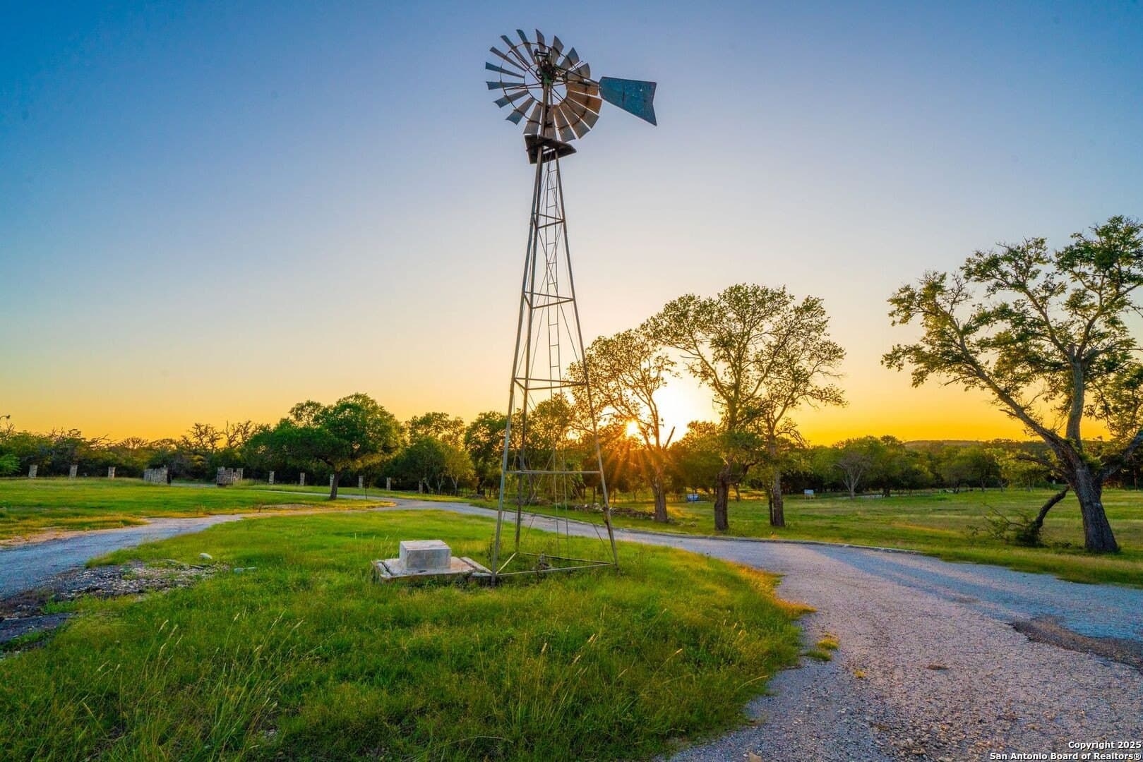 10.01 acres in Kendall County