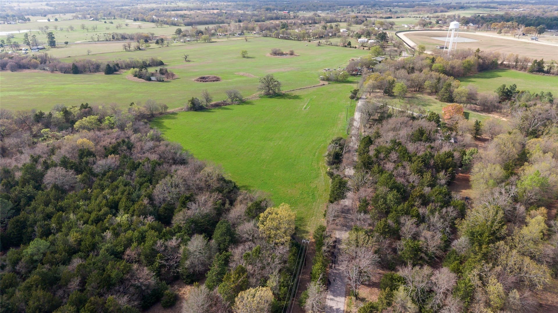 1.8 acres in Hopkins County