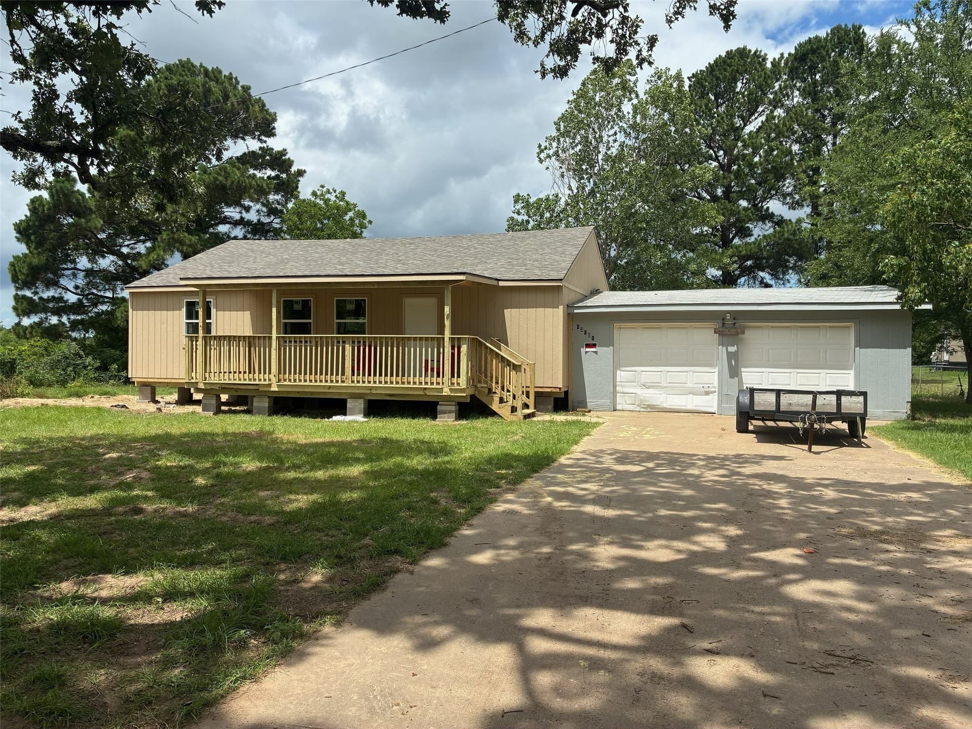 1.04 acres in Henderson County