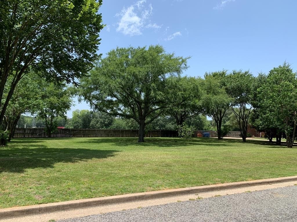 0.36 acres in Henderson County