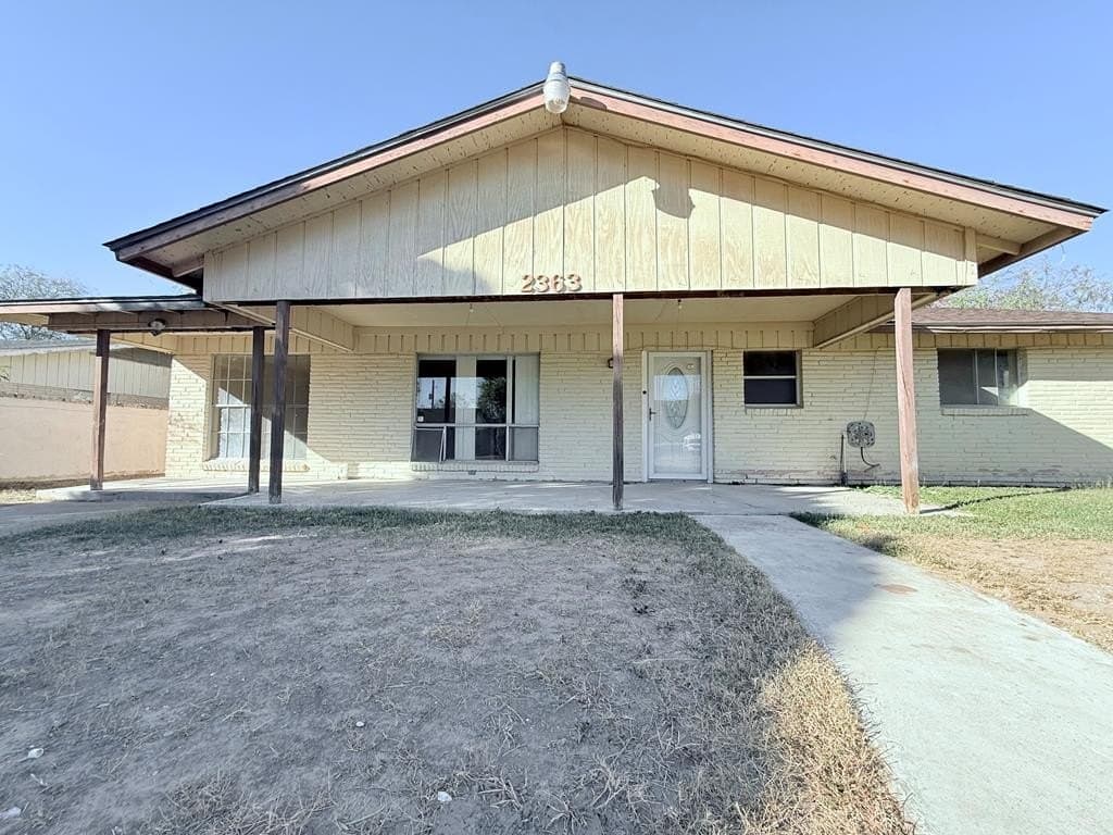 9,053 acres in Maverick County