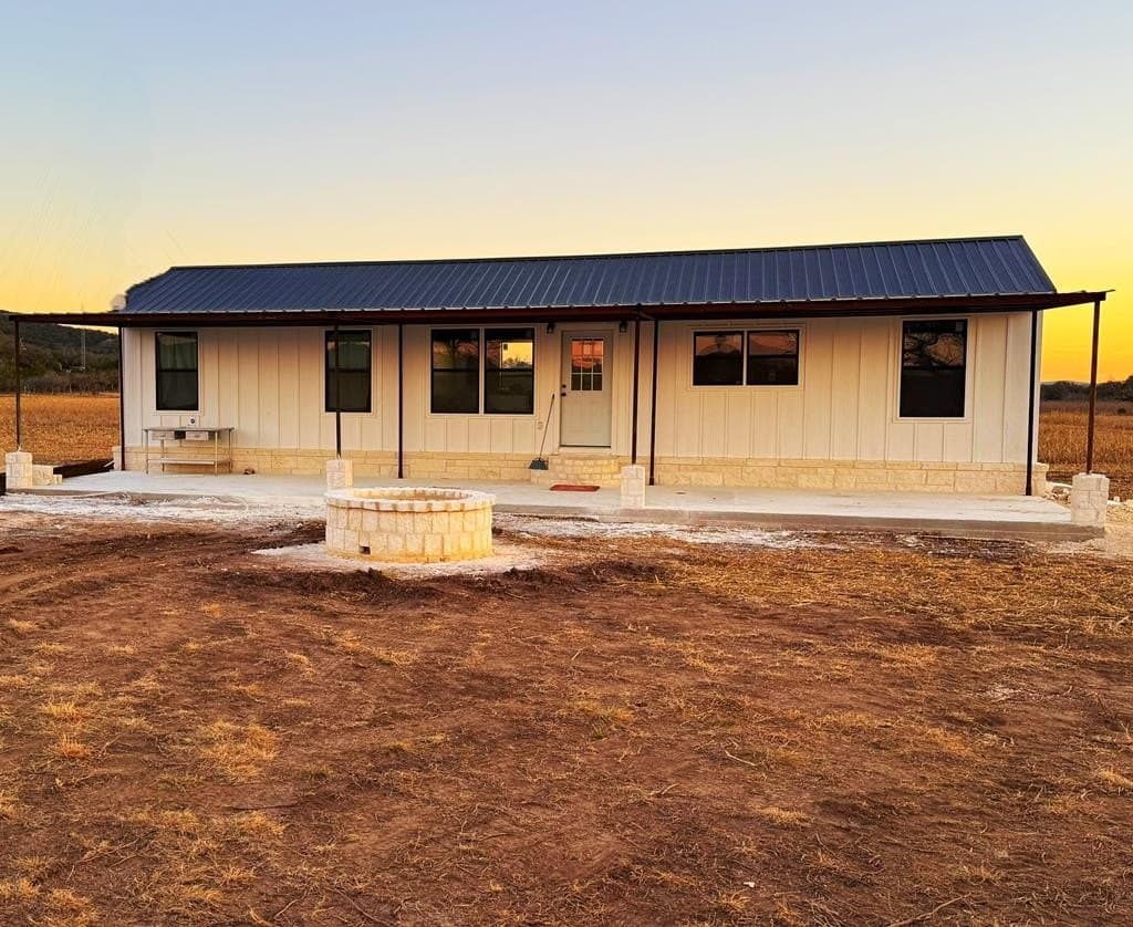10.31 acres in Bandera County