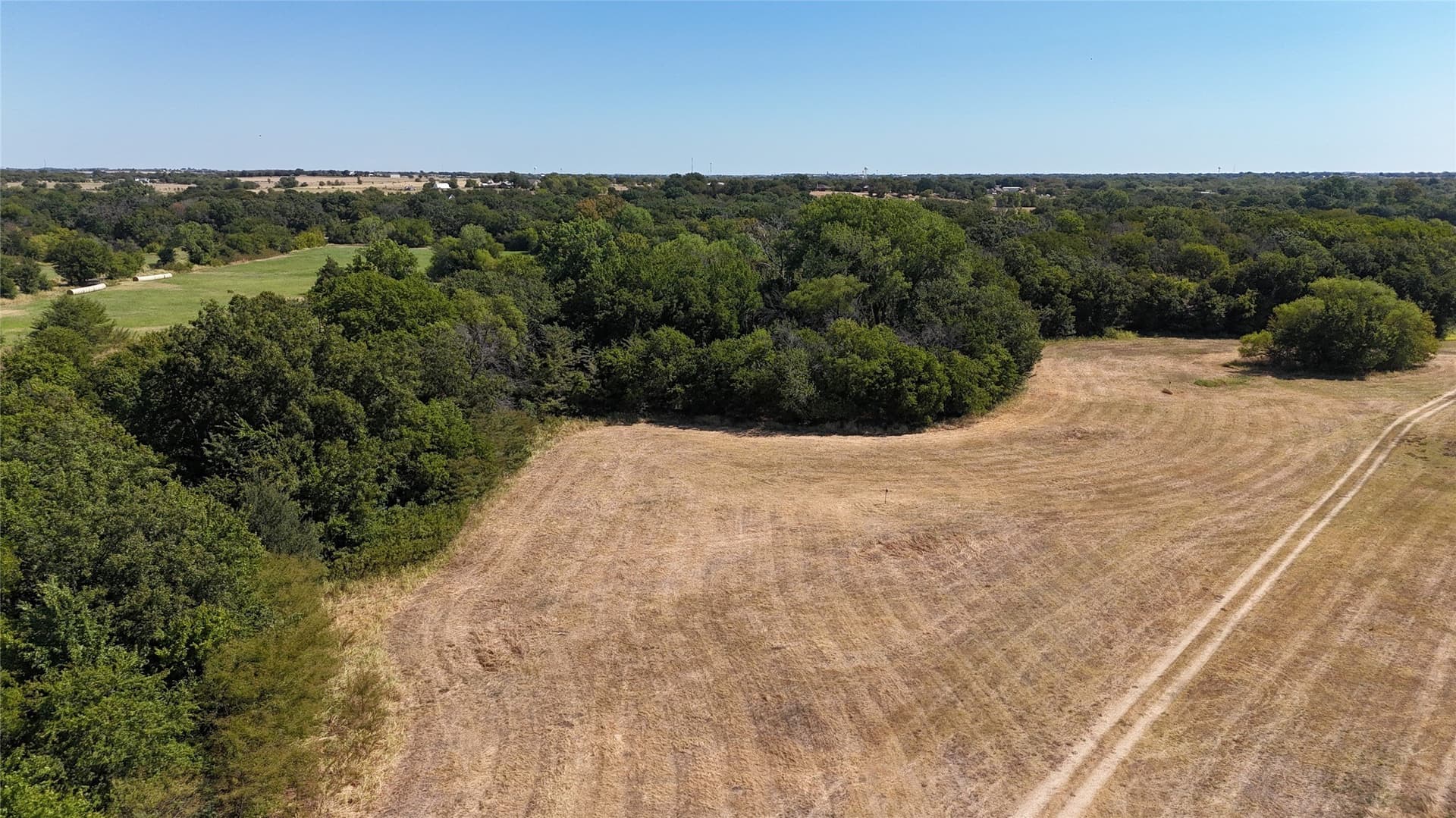10 acres in Denton County