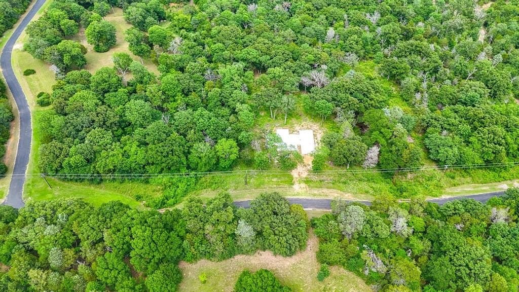 1.1 acres in Freestone County