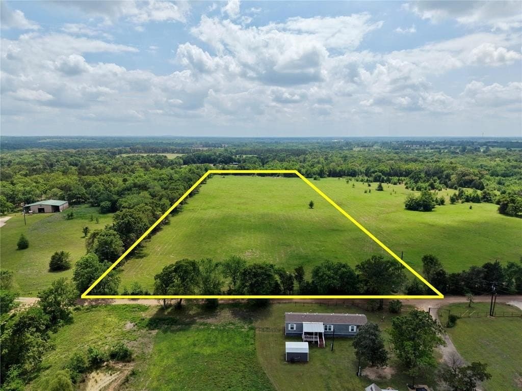 11 acres in Henderson County