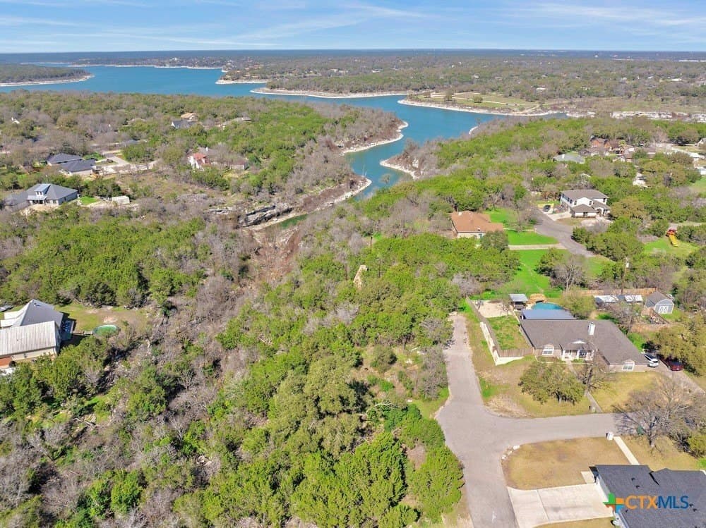 0.84 acres in Bell County