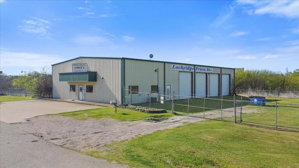 11.31 acres in Navarro County