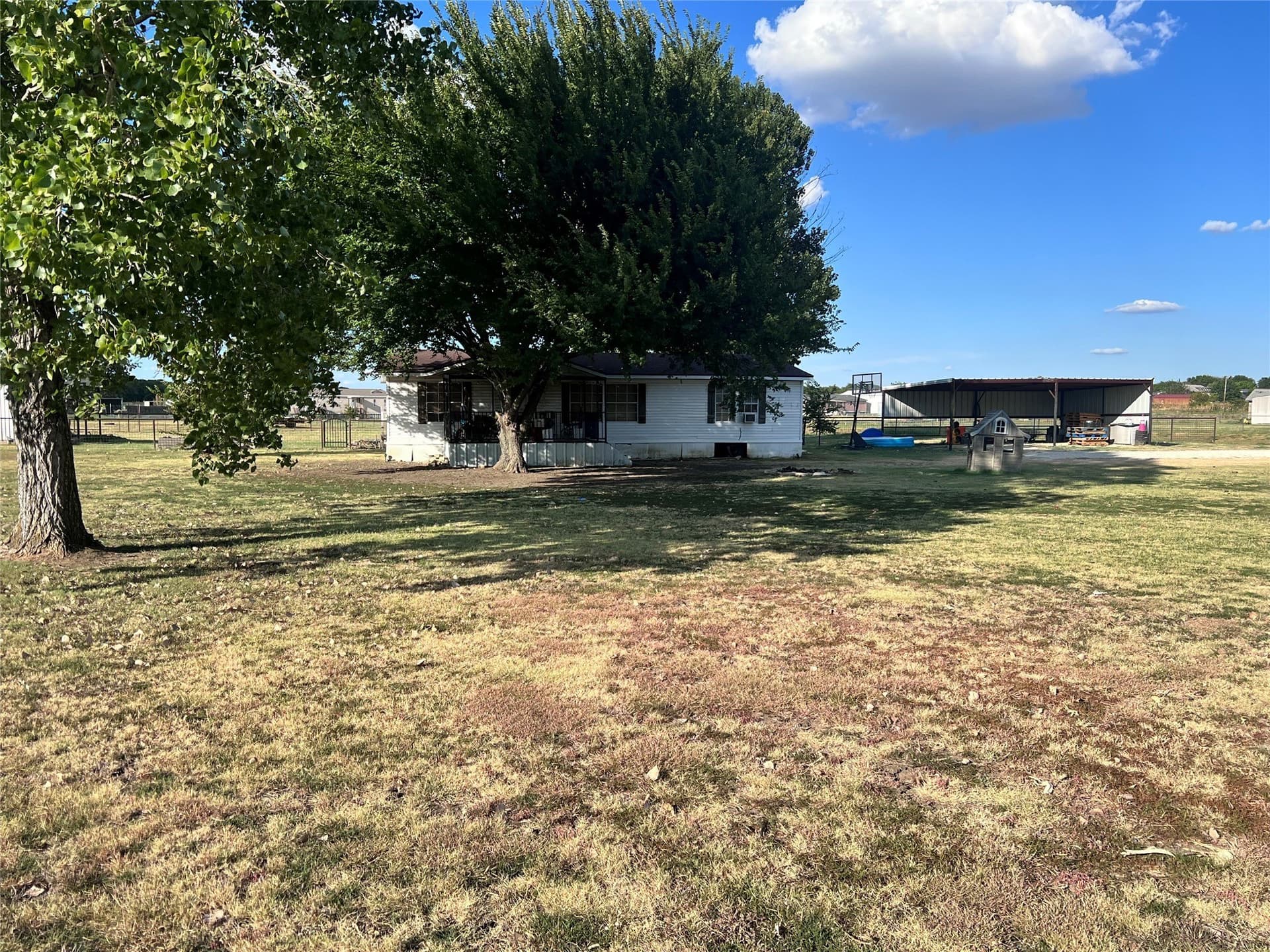 1.43 acres in Johnson County