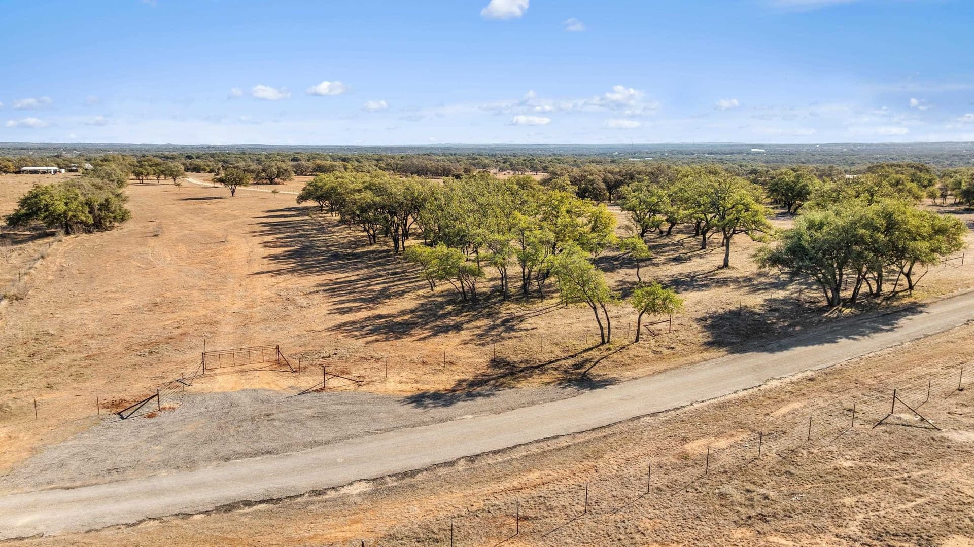 10.09 acres in Blanco County