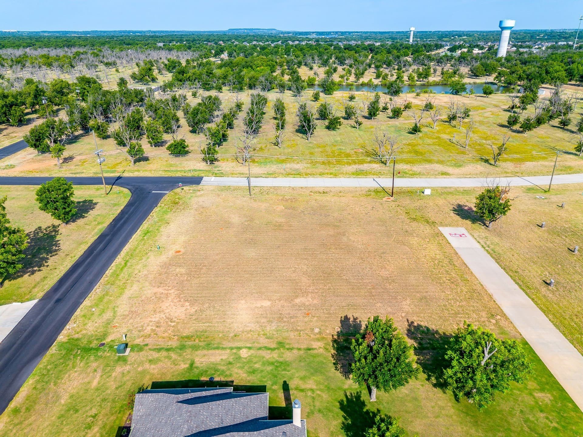 0.74 acres in Hood County