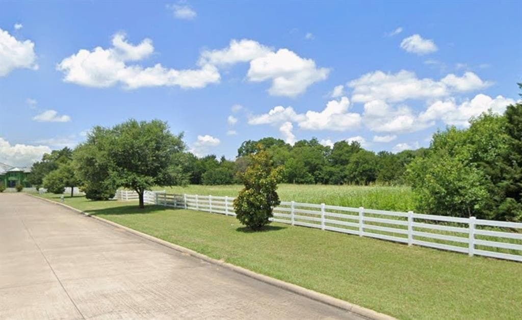 2 acres in Dallas County