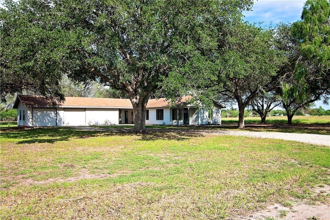 10 acres in Live Oak County