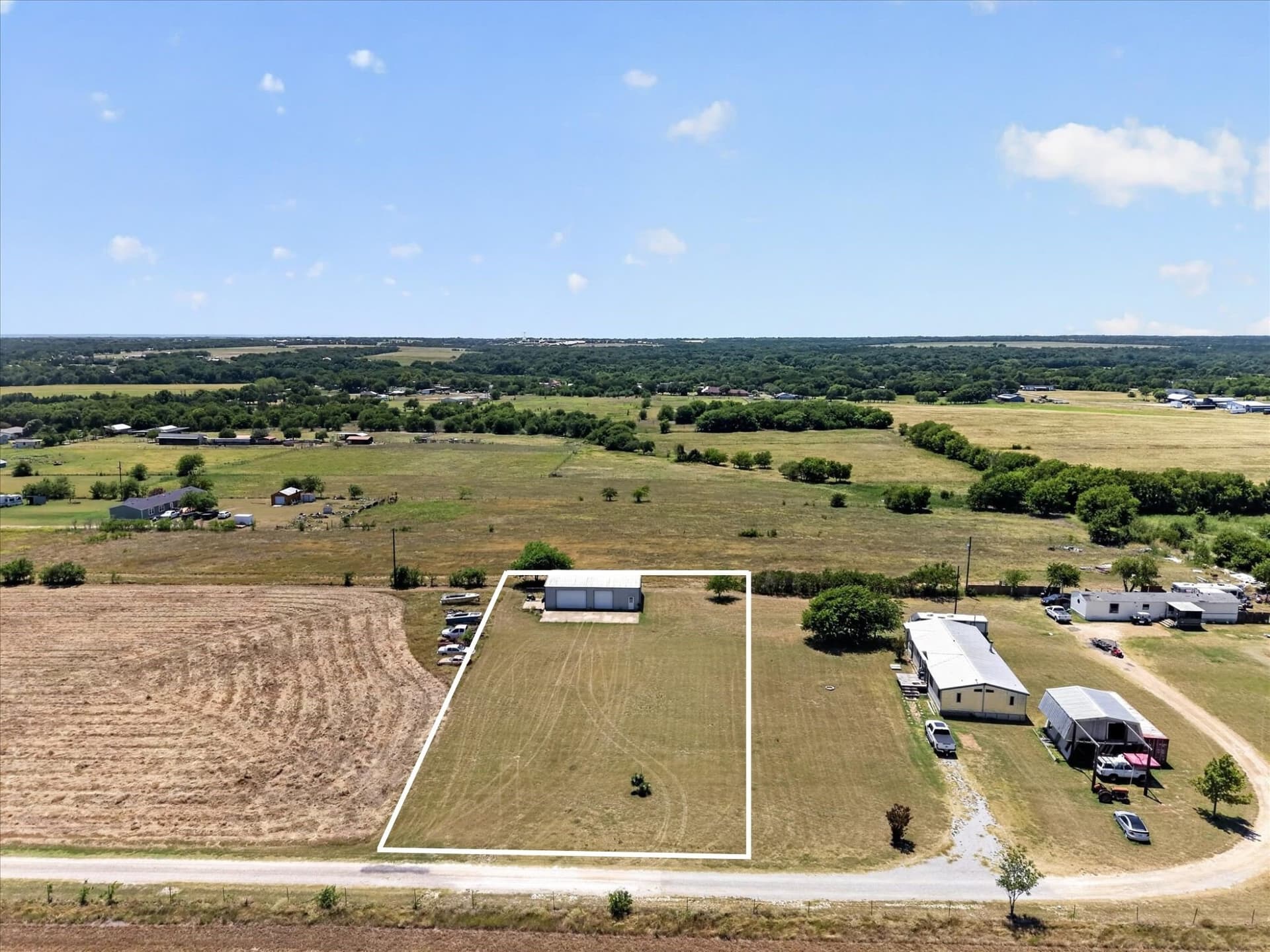 1 acres in Ellis County