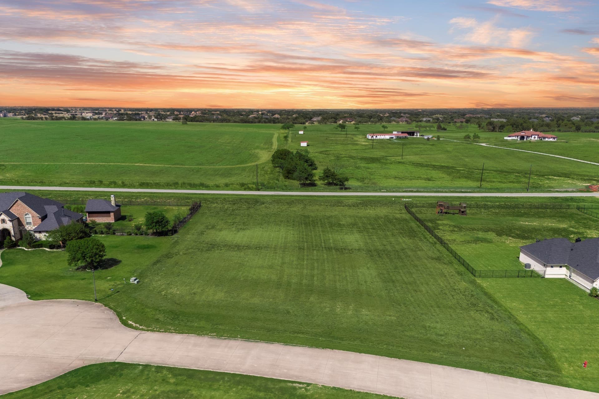 1.5 acres in Rockwall County