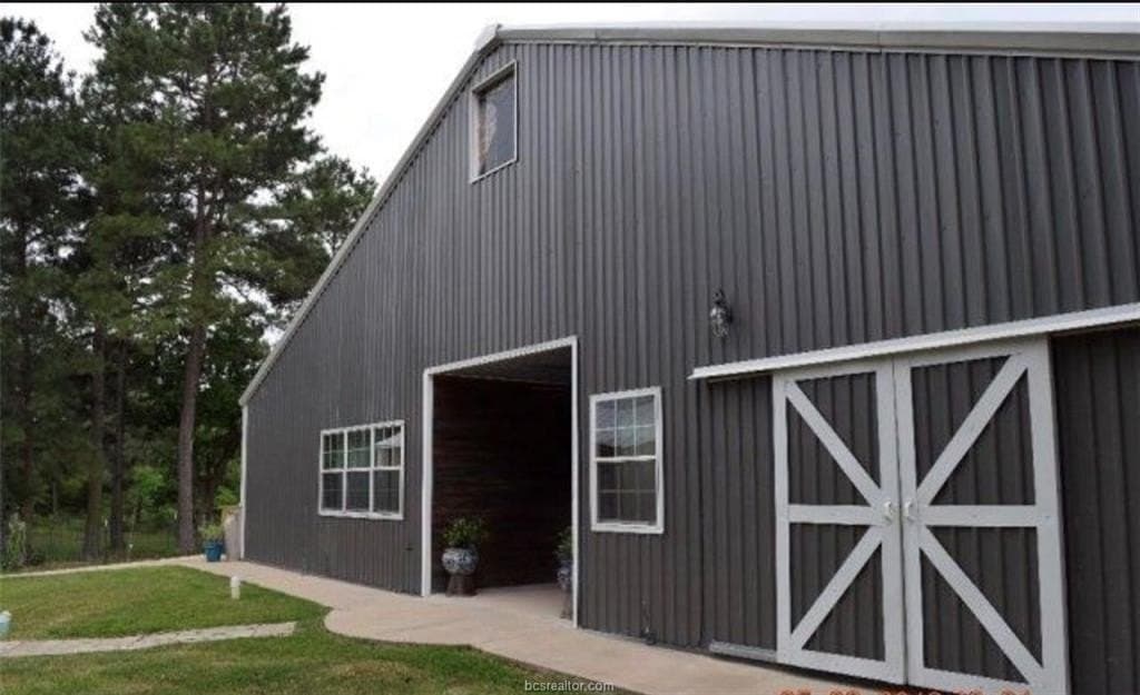 11.88 acres in Leon County