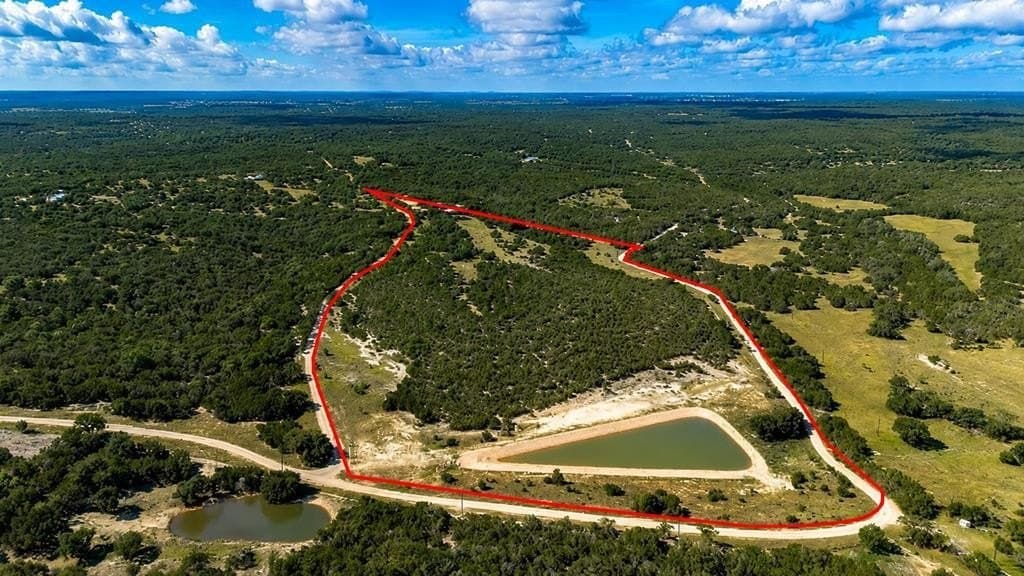 34.22 acres in Kerr County