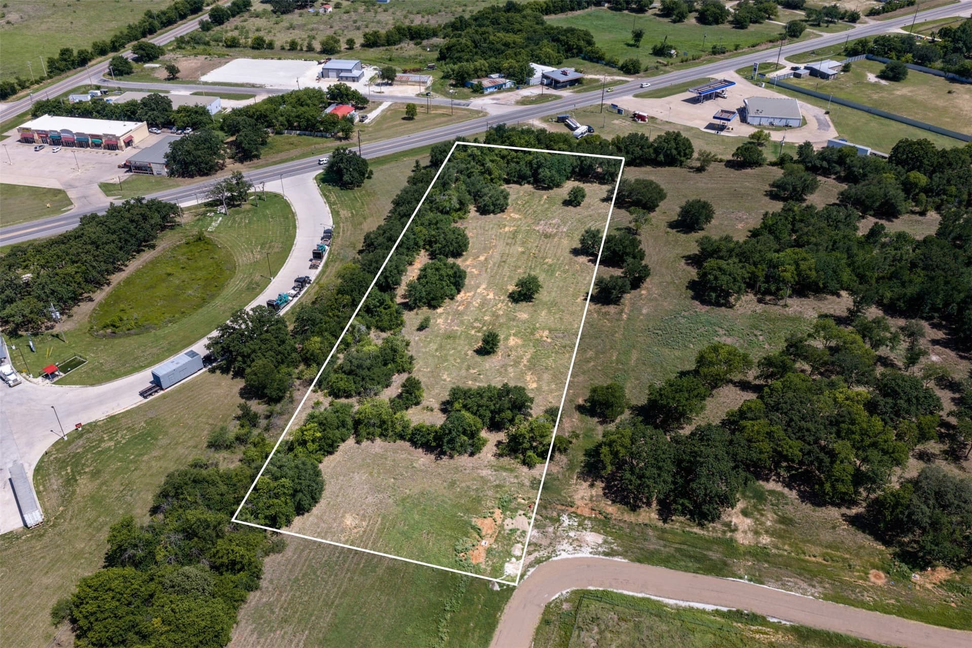 3.26 acres in Hill County