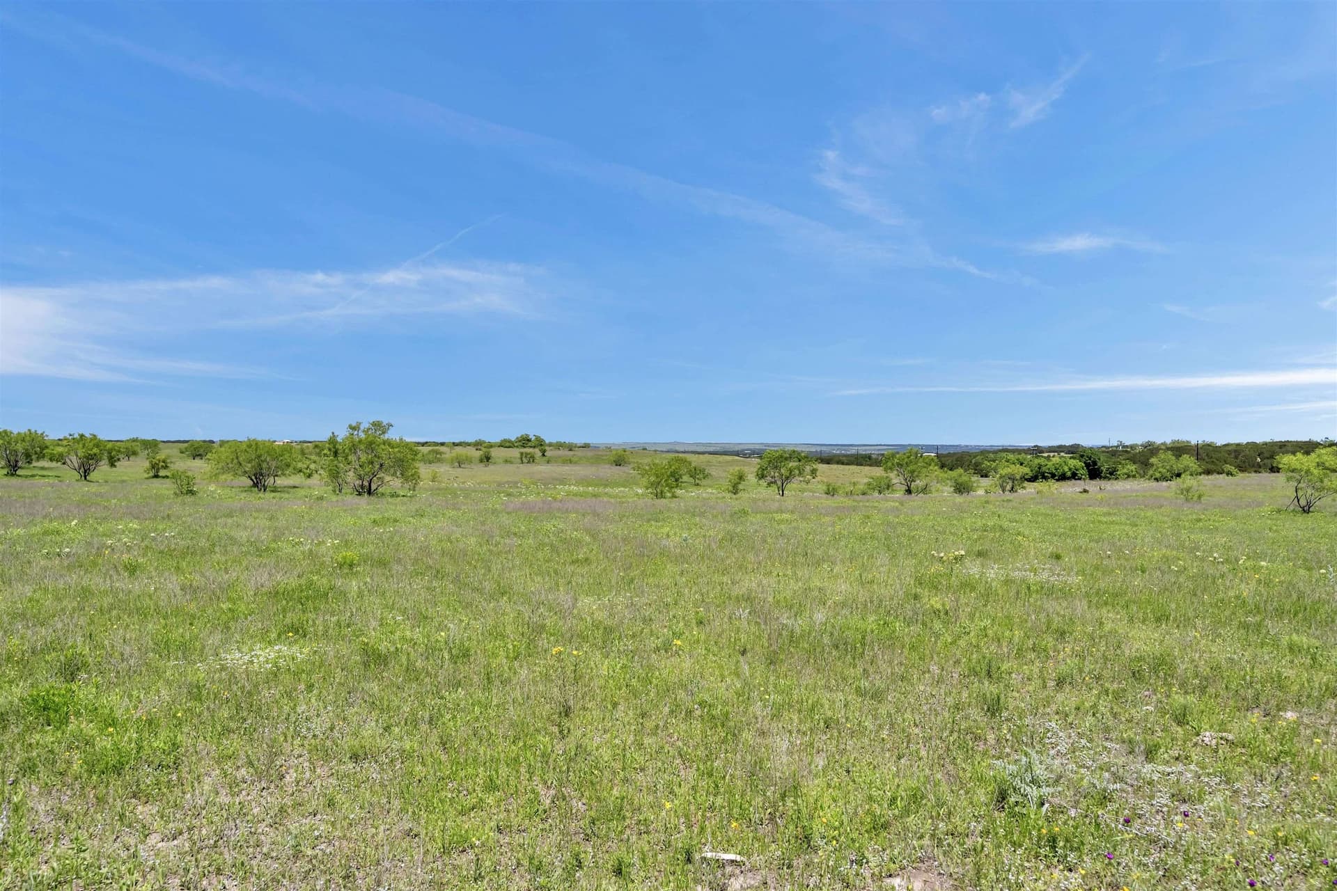 23.6 acres in Burnet County