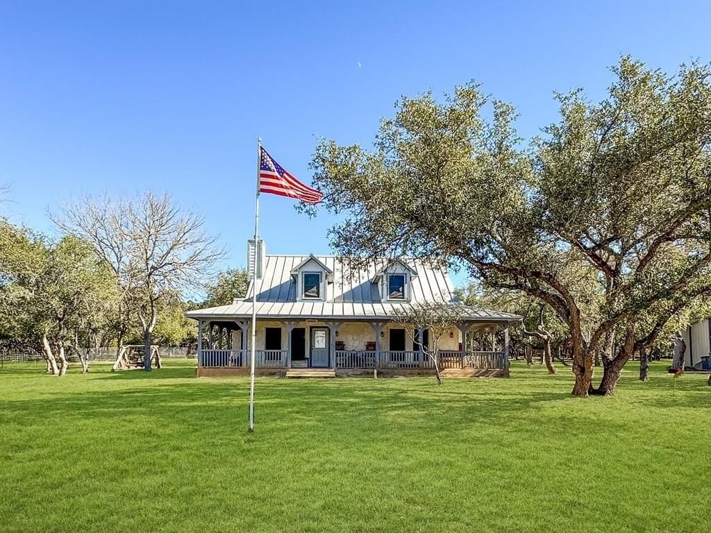 22.44 acres in Bandera County