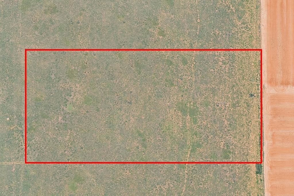 10.27 acres in Yoakum County