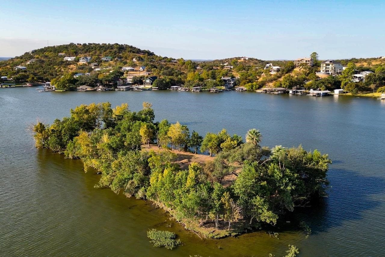 10.52 acres in Llano County