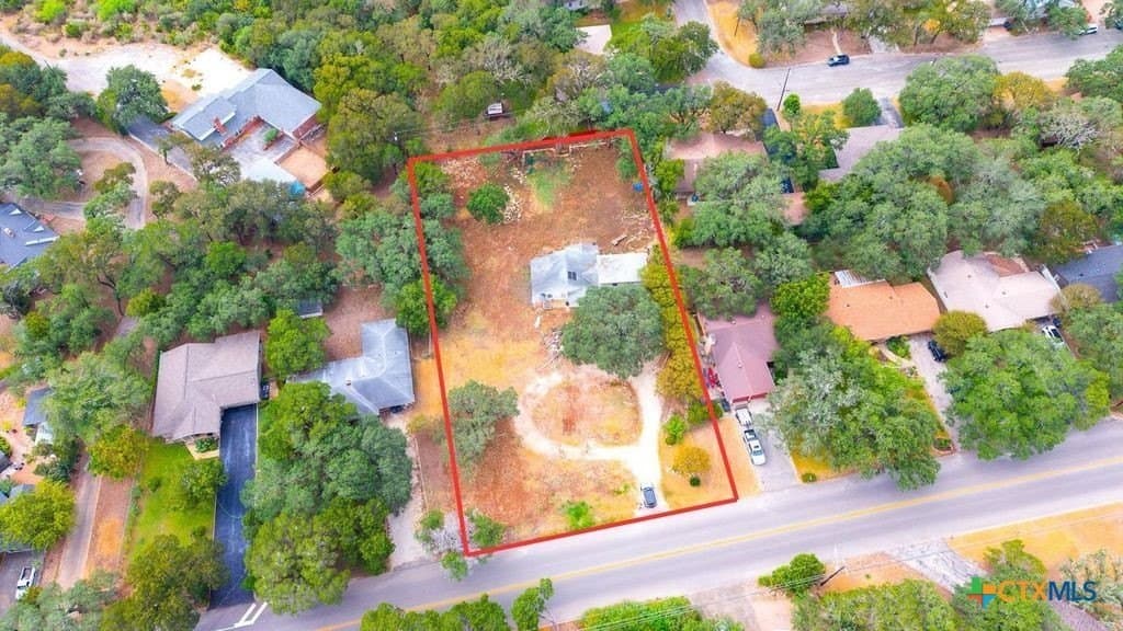 0.91 acres in Comal County