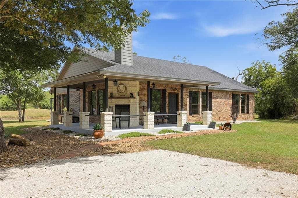 10.31 acres in Robertson County
