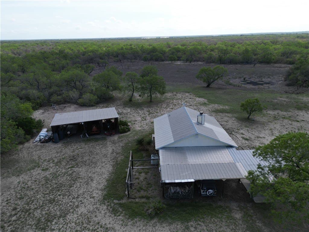 250 acres in Live Oak County
