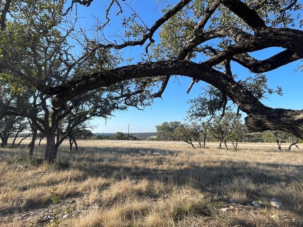 5.09 acres in Kimble County
