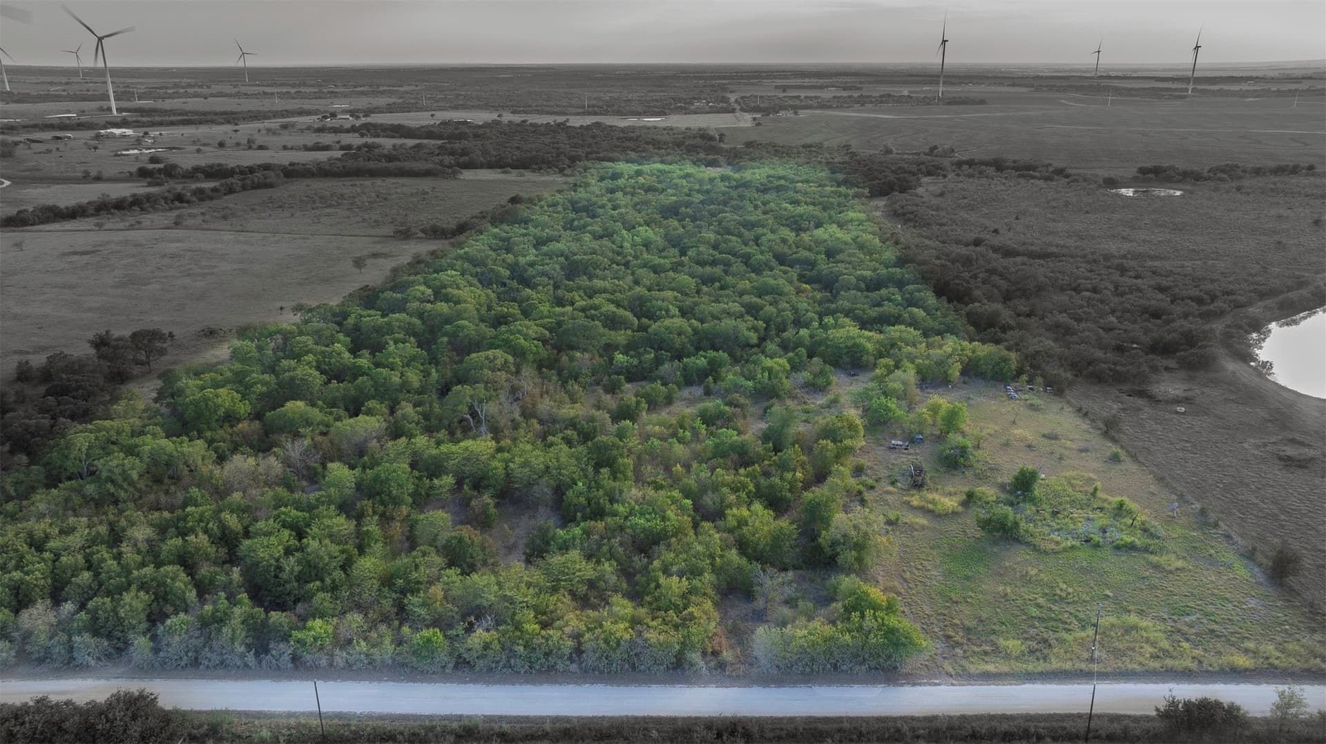27 acres in Hill County