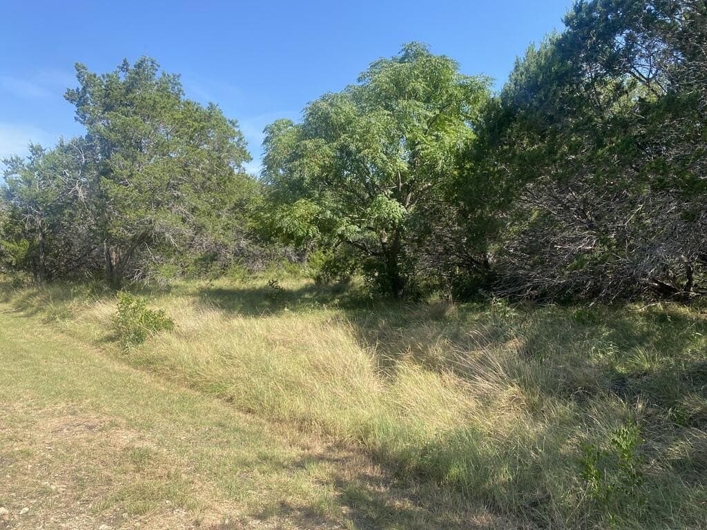 0.4 acres in Real County
