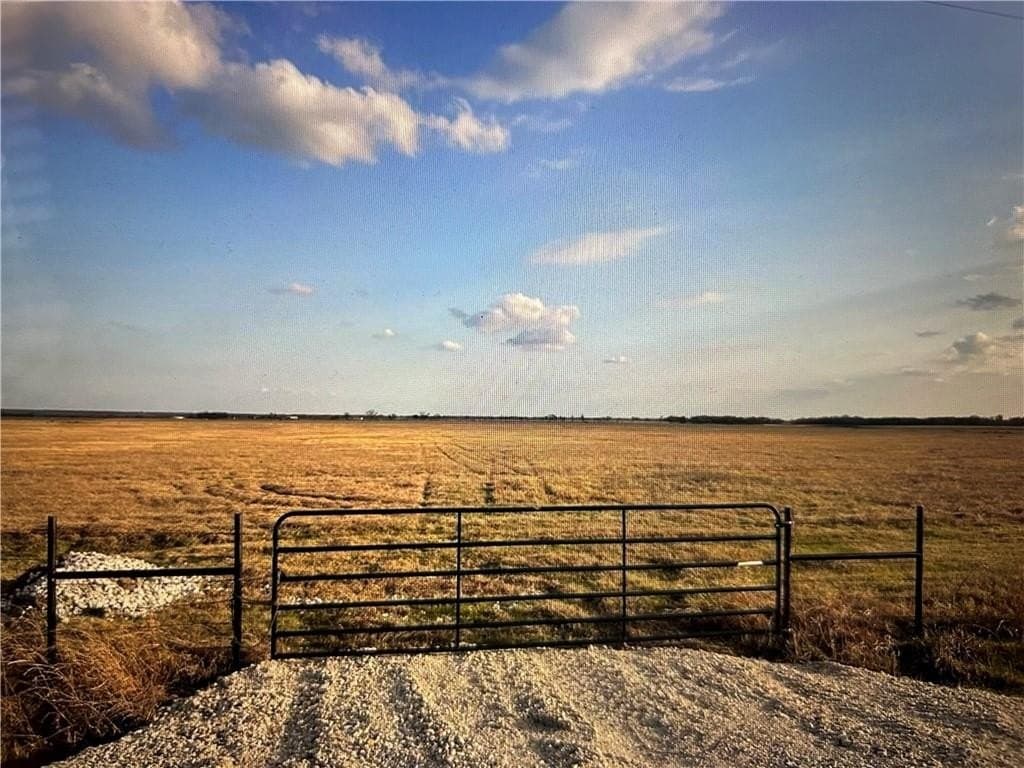 15.1 acres in Falls County