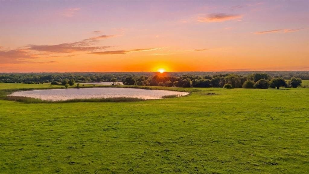 231.65 acres in Hunt County