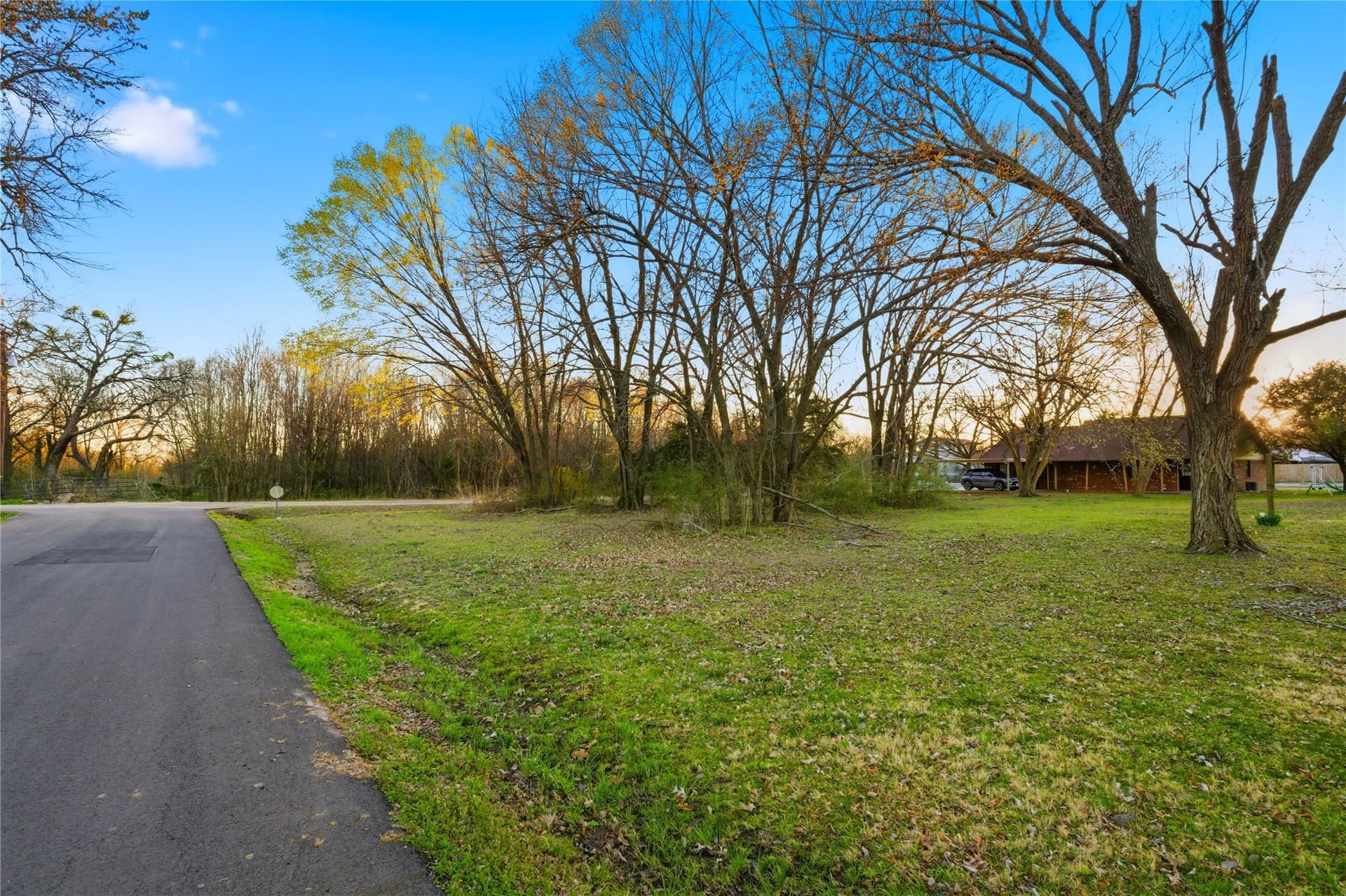 0.27 acres in Delta County