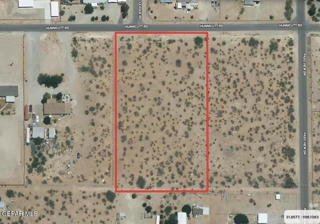 2.5 acres in El Paso County