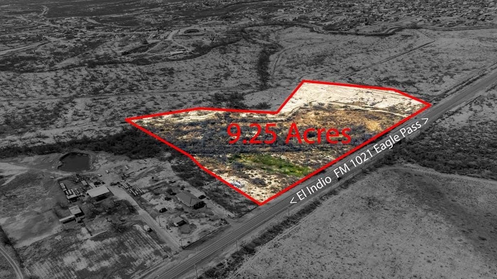 9.25 acres in Maverick County