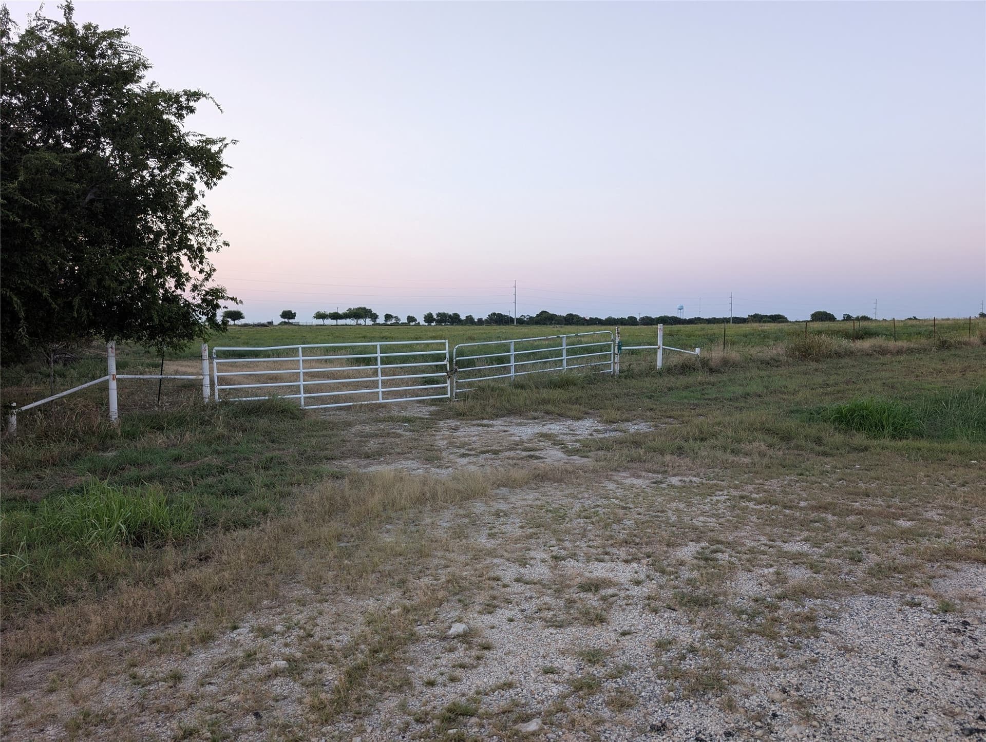 35.5 acres in Hill County