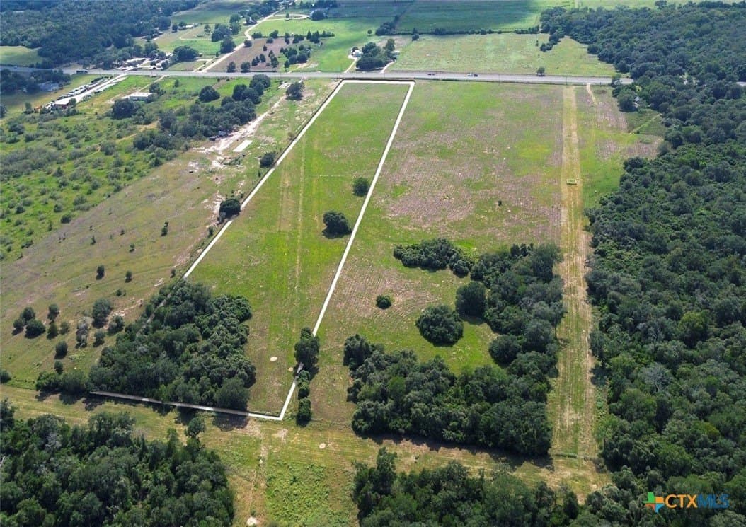 20.12 acres in Lavaca County