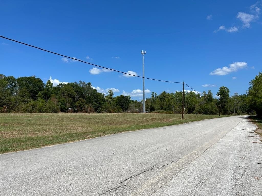 4.9 acres in Texas County